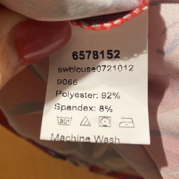 DONATED.  Hawaii print blouse. Size XL - Picture 4 of 5